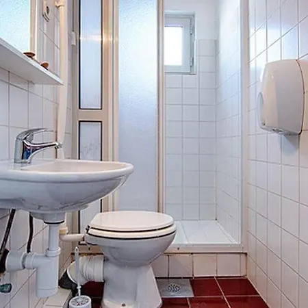 Malo - One-bedroom With Balcony And Sea View - 2nd Floor 5 Lastovo