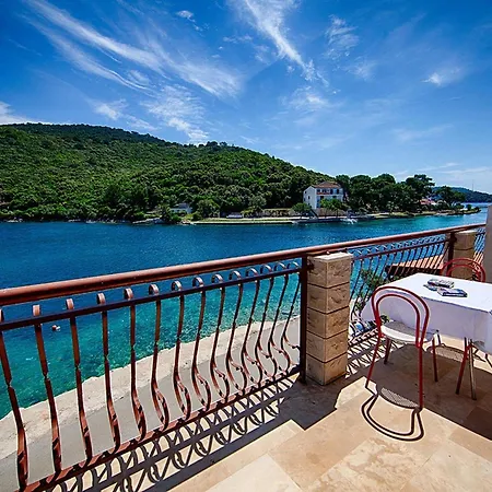 Malo - One-bedroom With Balcony And Sea View - 2nd Floor 5 * Lastovo