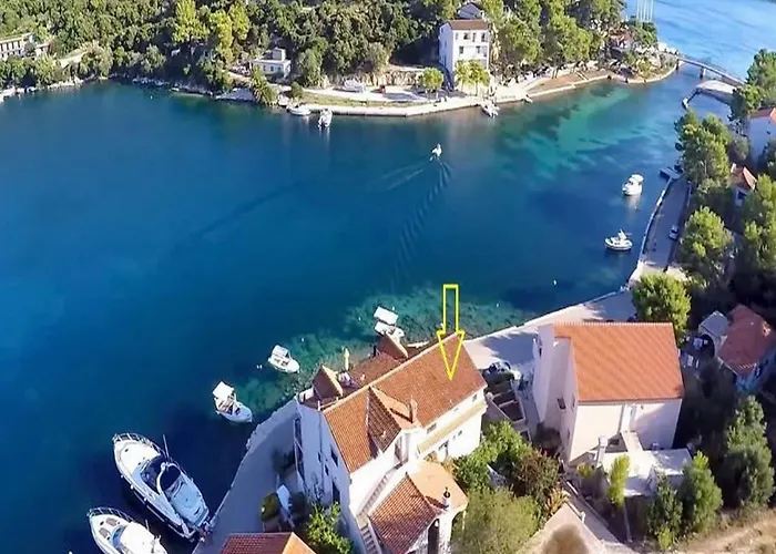 Malo - One-bedroom With Balcony And Sea View - 2nd Floor 5 Lastovo